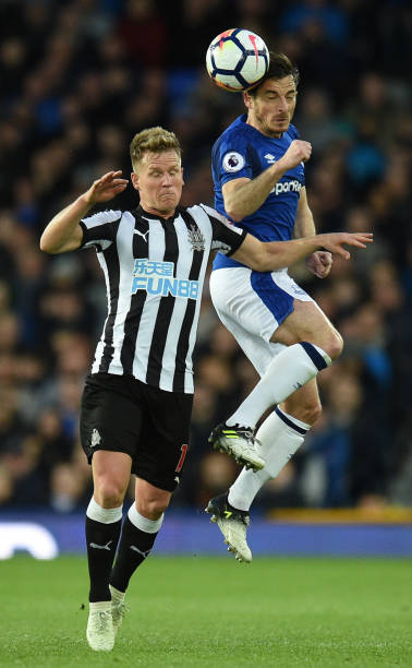 的激烈争论 的激烈争论