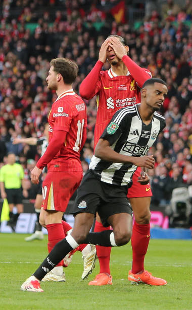 形成风暴般 形成风暴般