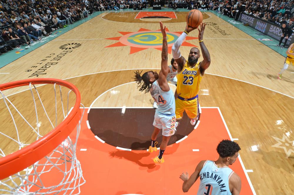 铜墙铁壁 铜墙铁壁